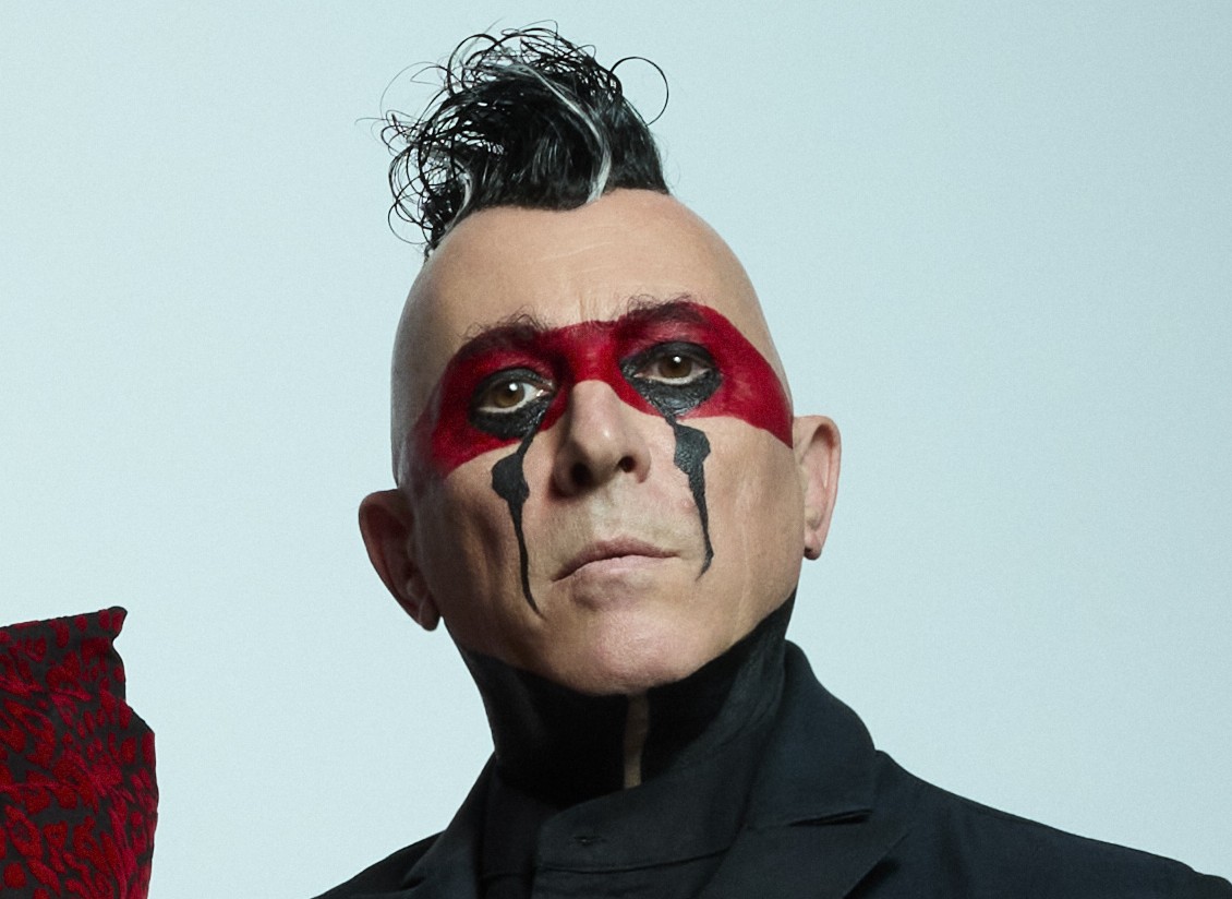 RollingStoneFra's tweet image. ÉPHÉMÉRIDE : le 17 avril 1964 naissait Maynard James Keenan, chanteur de Tool, A Perfect Circle et Puscifer.

Retour sur l'entretien qu'il a accordé à la rédaction : rollingstone.fr/interview-pusc…

📷 Travis Shinn

#puscifer #maynardjameskeenan #tool #aperfectcircle