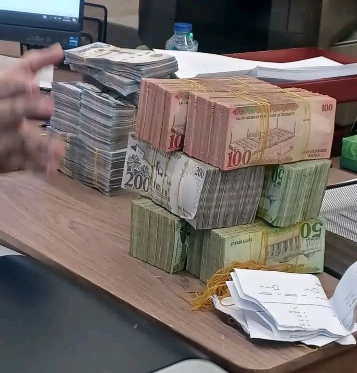 مكتب الإدارة التنفيذي tweet media