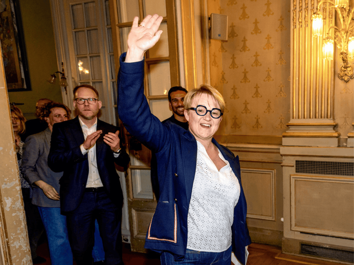 MensueldeRennes's tweet image. Nathalie Appéré réélue : une victoire fragile ✊🏼

Réélue pour un troisième mandat à Rennes, Nathalie Appéré l’emporte dans une triangulaire inédite… mais sans véritable dynamique.

👉🏼 À découvrir dans Le Mensuel de Rennes : urlr.me/3yJKZ !

#appere #rennes #mensuel