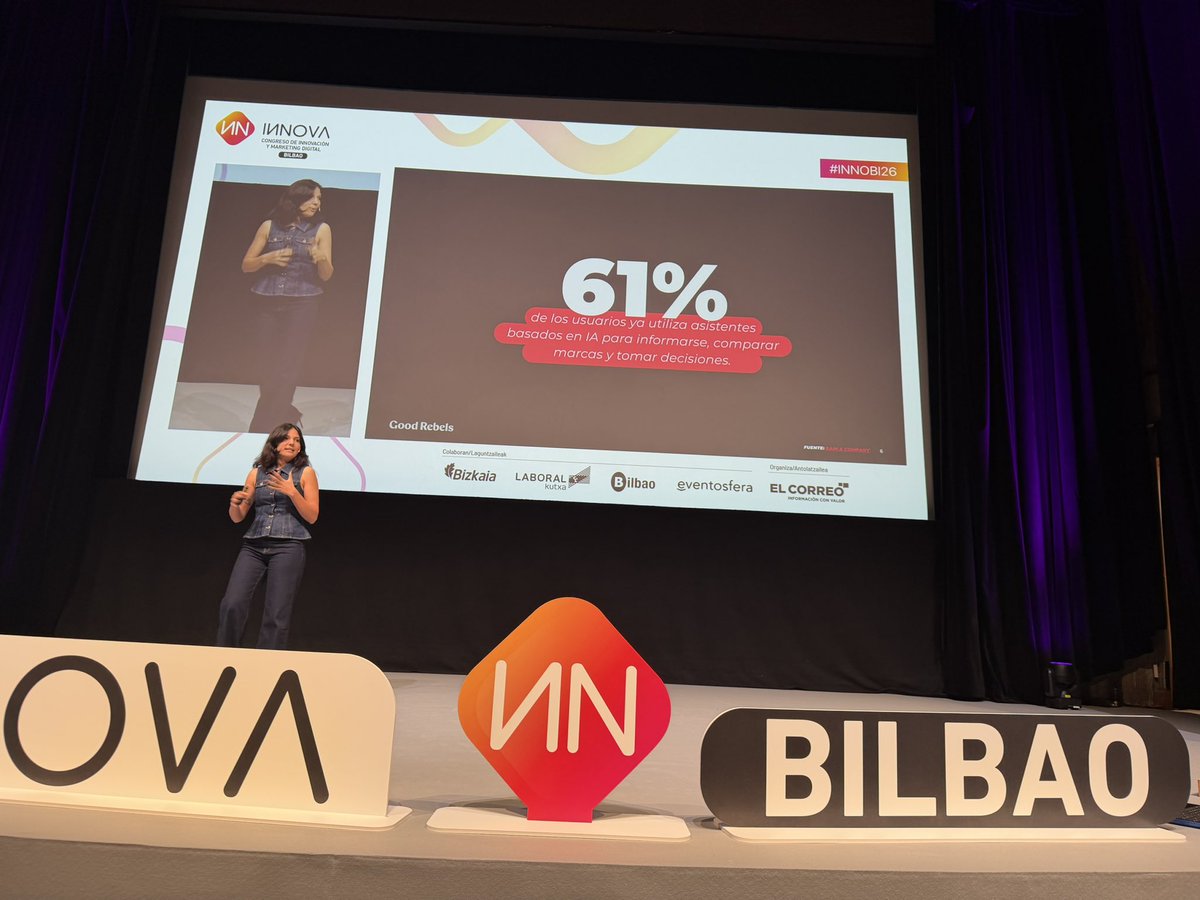 Marfert's tweet photo. Un 61% de usuarios  ya utiliza #IA para informarse, comparar marcas y tomar decisiones 
Ha cambiado la manera en la q buscamos de SEO a GEO 
Marina Hernández nos habla de reputación e IA en @InnovaBilbao #innobi26 https://t.co/1YvFp5TICZ