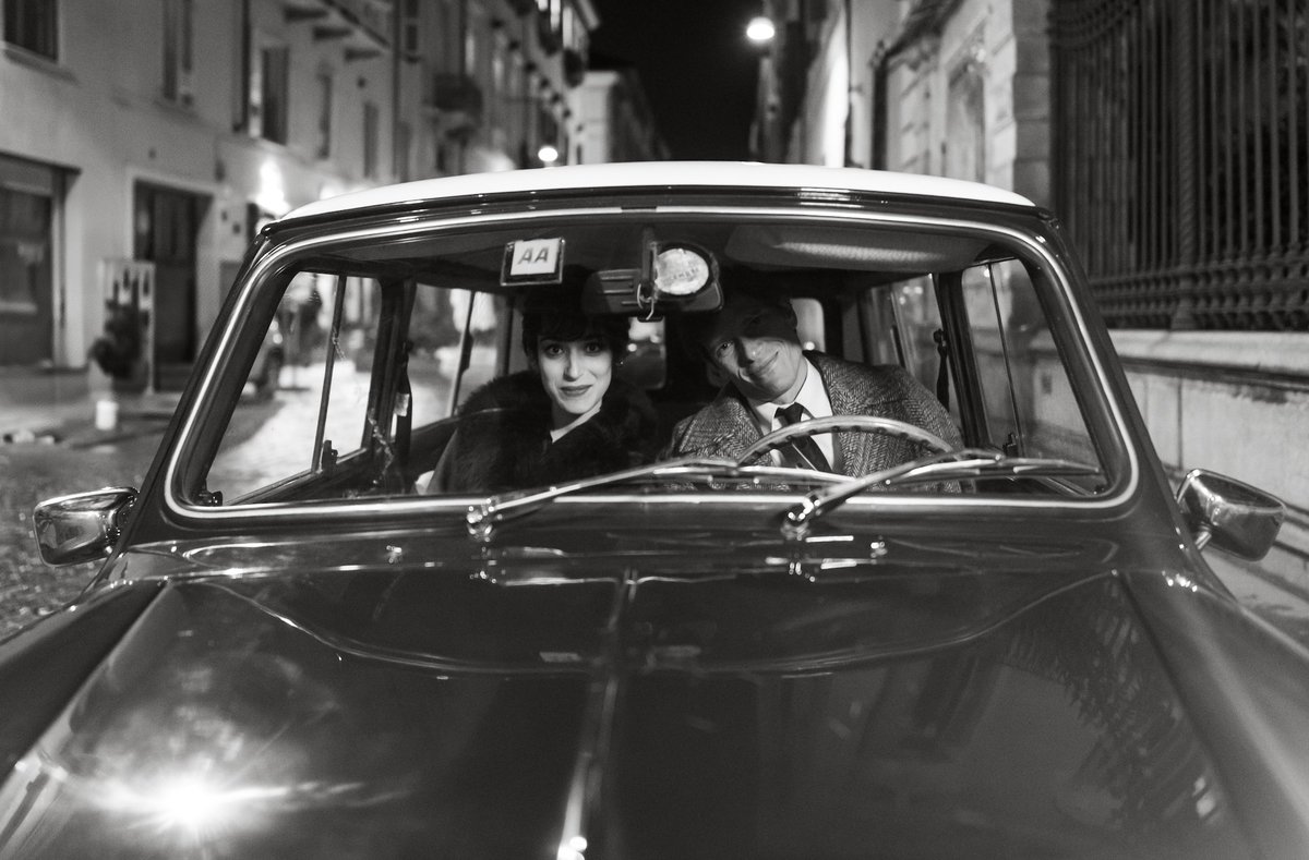 AuroraTvBanijay's tweet photo. Black&amp;White - #Cuori3 https://t.co/HvWGawczMT