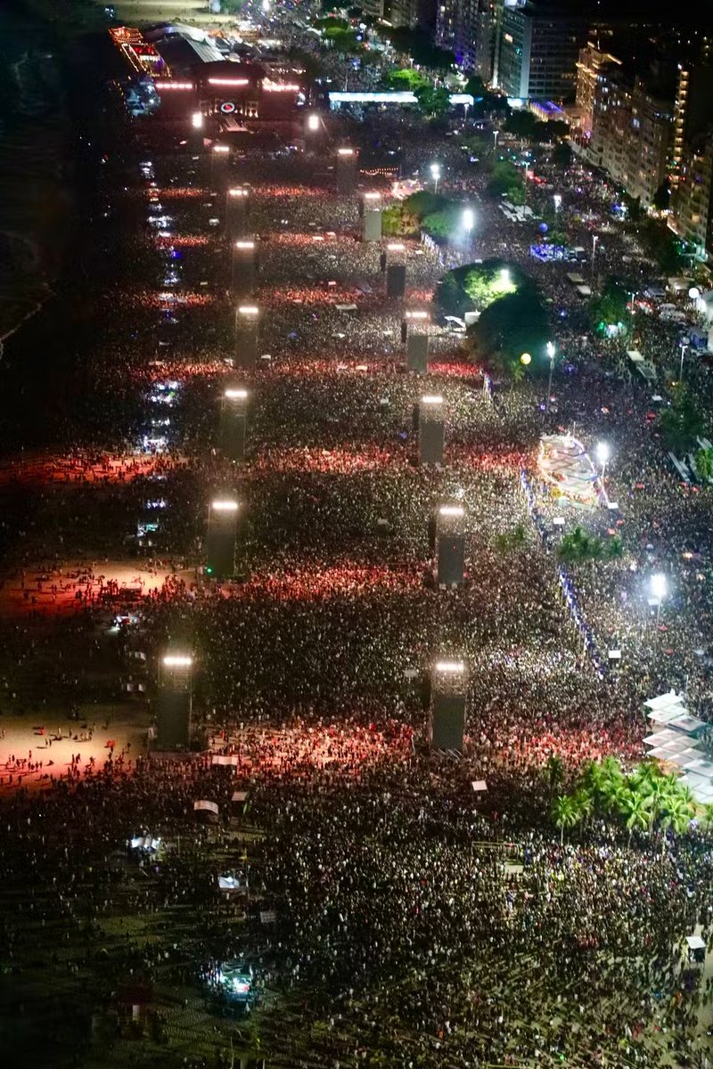 "Com a majestosa era 'MAYHEM', Lady Gaga se apresentou para mais de 4.5 milhões de pessoas nos últimos 12 meses."