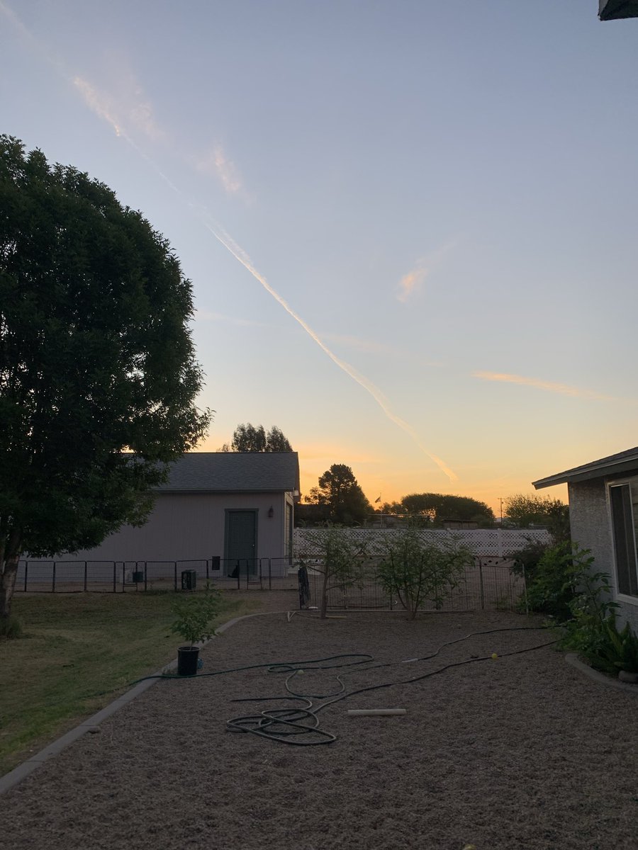 Julemeyer107's tweet image. AZ 5:30 am the spraying begins. 3 hours later #TheDimming forecast says clouds.  These are not clouds!!! Manufactured BS!  #BanGeoEngineering END THIS #Genocide @RobertKennedyJr @epaleezeldin @WhiteHouse #Poison