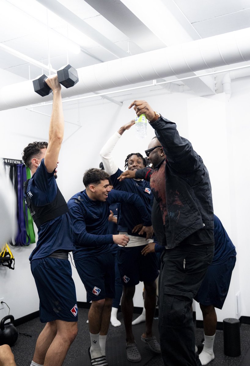 FC Supra Québec tweet media