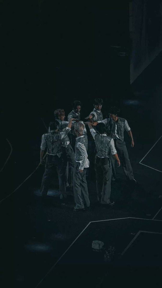 areeeexw's tweet photo. @heedeungiezz_ @gumangguo We demand an official response to the petition signed by 2 million fans regarding the protection of ENHYPEN’S integrity as 7. 

#SEVEN_DEBUTED_SEVEN_STAY
#RESPECT_THE_2M_VOICES https://t.co/tQ1MFcpKMz