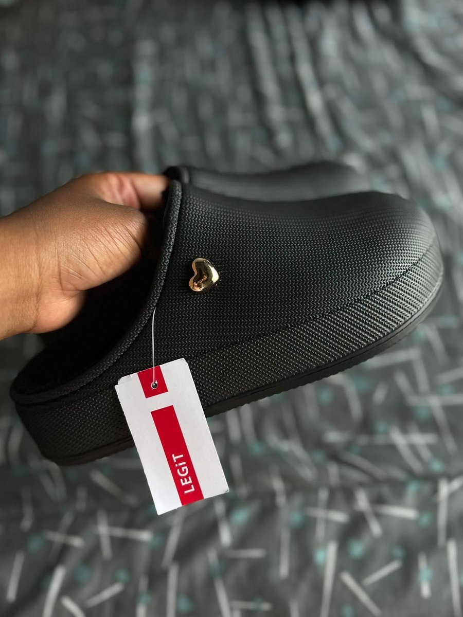 Dee 👑 tweet media