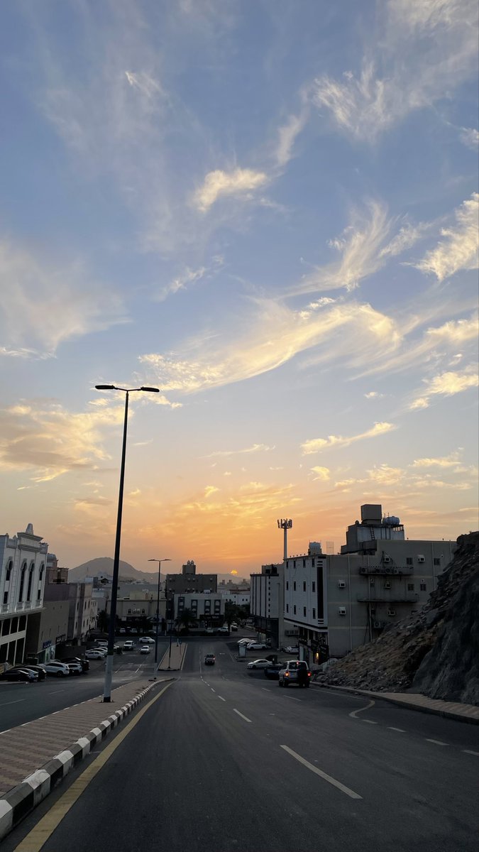 fa7ud's tweet photo. غروب اليوم مبهر 🌆 https://t.co/YU0dHD4nV7