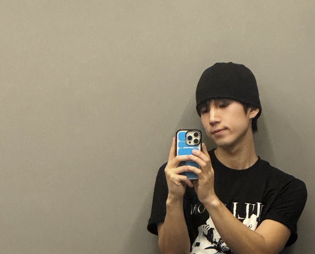 _sungkook's tweet photo. 저장하세욥 https://t.co/PhwT8cLSdW