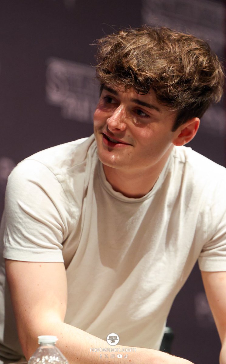 NoahUpdatES tweet media