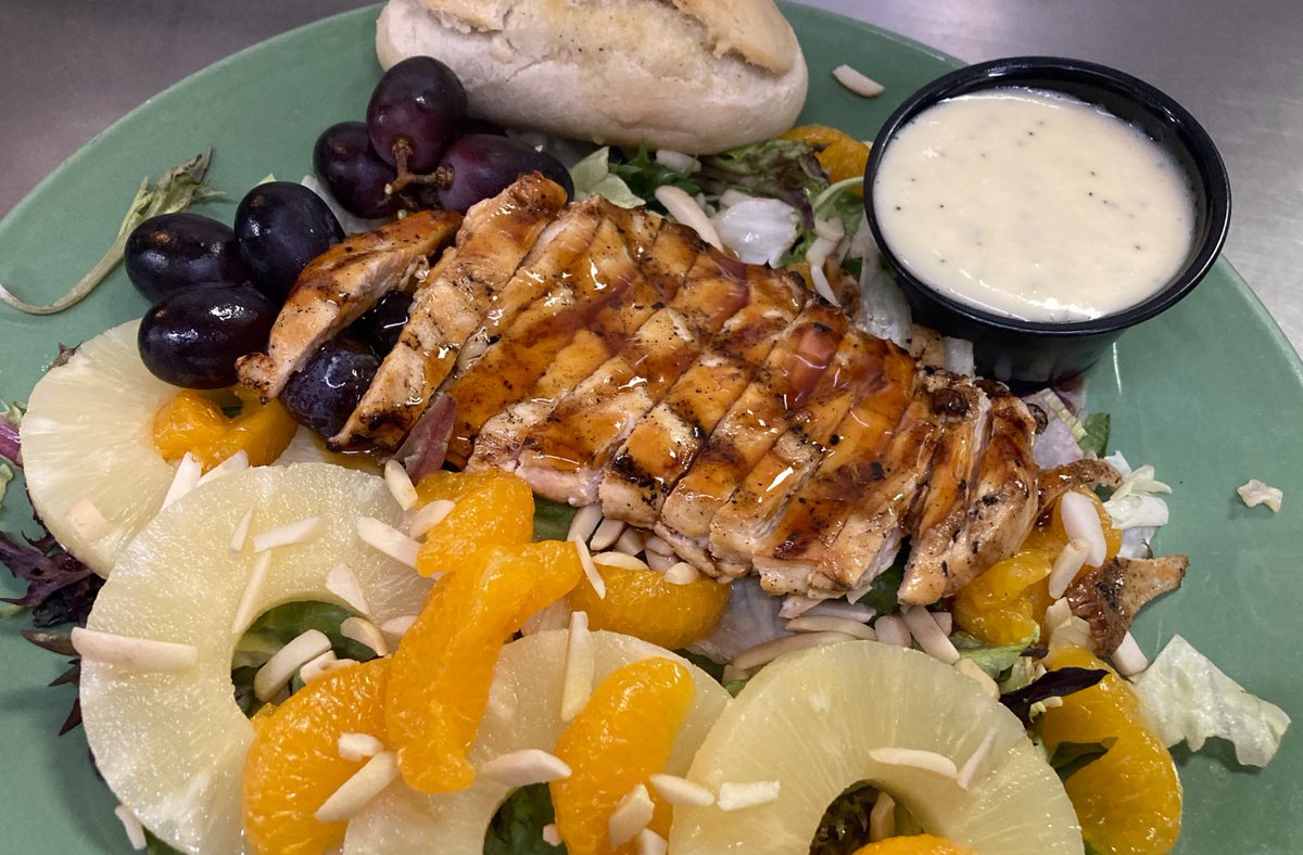 TC's Referee Sports Bar & Grill tweet media