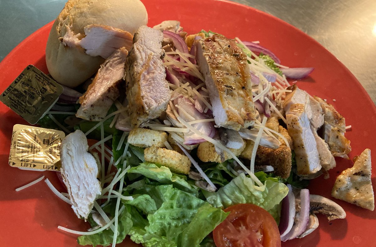 TC's Referee Sports Bar & Grill tweet media