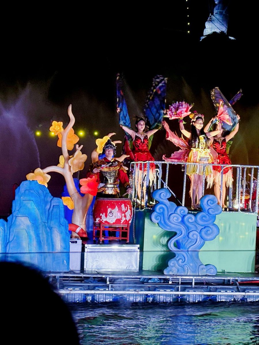 Shari Manders tweet media