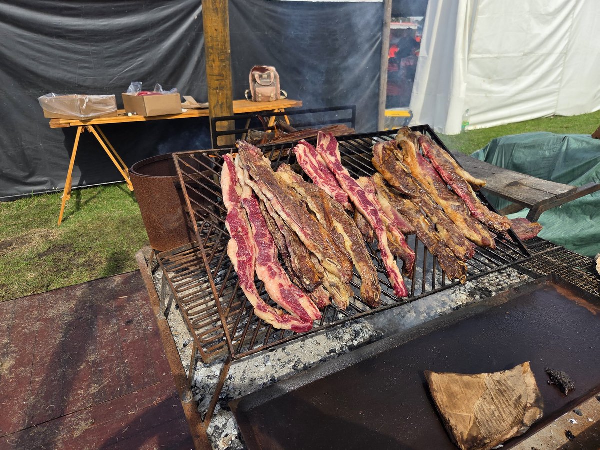 Escarapela tweet media