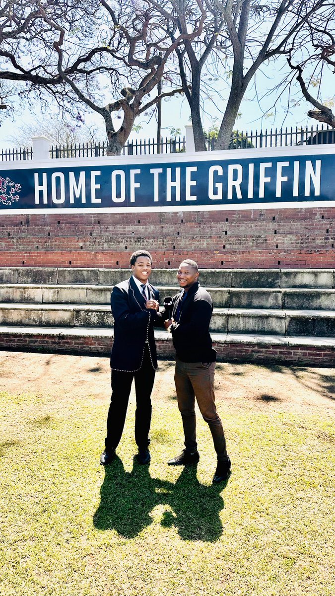 Yoza Qoshe tweet media