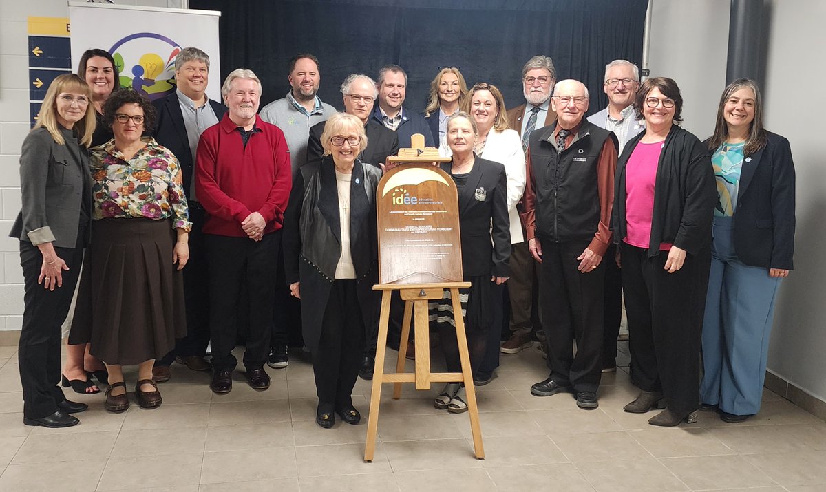 CSDCEO's tweet photo. Une première en Ontario : le CSDCEO reconnu comme leader en éducation entrepreneuriale consciente.

#CSDCEOentrepreneuriat   #education   #leader   #reconnaissance  #idee

Pour en savoir plus : https://t.co/3cHMnZIkPU https://t.co/xs2yrUiIip