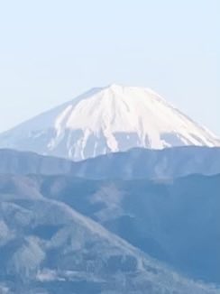 te_nu's tweet photo. おかっぱ 富士山。 https://t.co/fPu60Kt80W