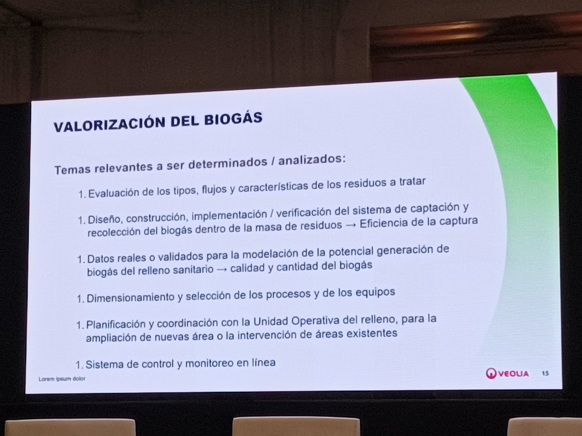 MarketingActivo's tweet photo. @CamFrancoEcuato Muñoz explicó cómo se estructura un adecuado plan de gestión de residuos en un complejo ambiental, que debe incluir procesos térmicos y bioquímicos. "El mercado nos obliga también a llevar el biogás al biometano", dijo. #SeminarioCCIFEC https://t.co/NQ1HfHUubM