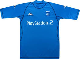 ThisGuySy's tweet photo. @Footy_Headlines @n3ttai French club AJ Auxerre from 2003-2007: "Quoi ?" 

(showing their Kappa 2003-04 PlayStation 2 jerseys, which were the style at the time) https://t.co/zbttPXgP3w