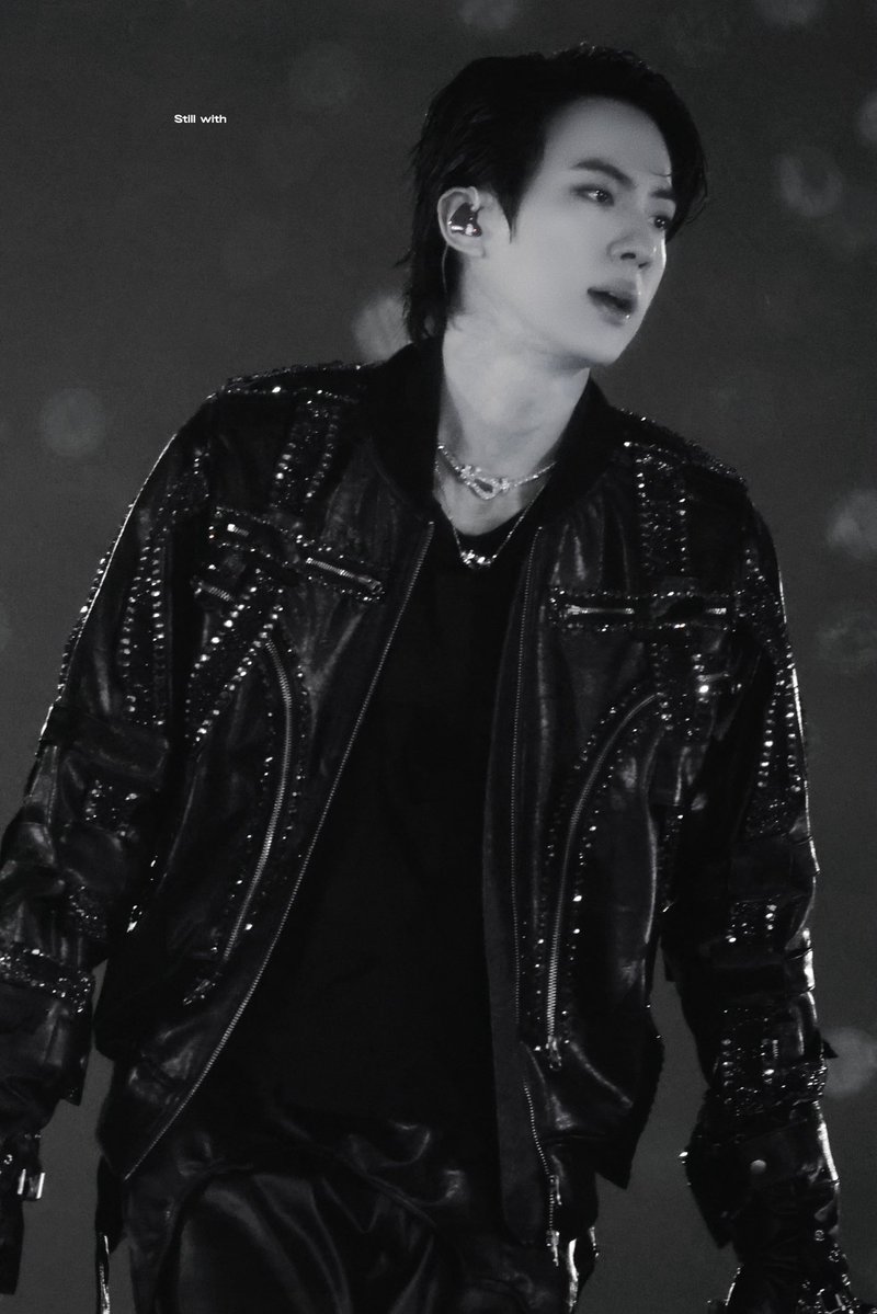 Still with tweet media