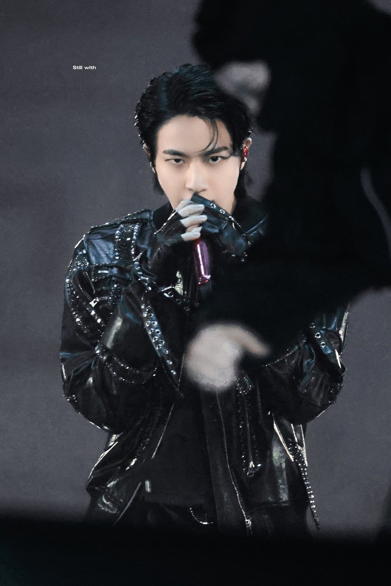 Still with tweet media