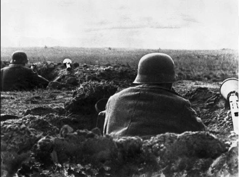 Voices of WW2 tweet media