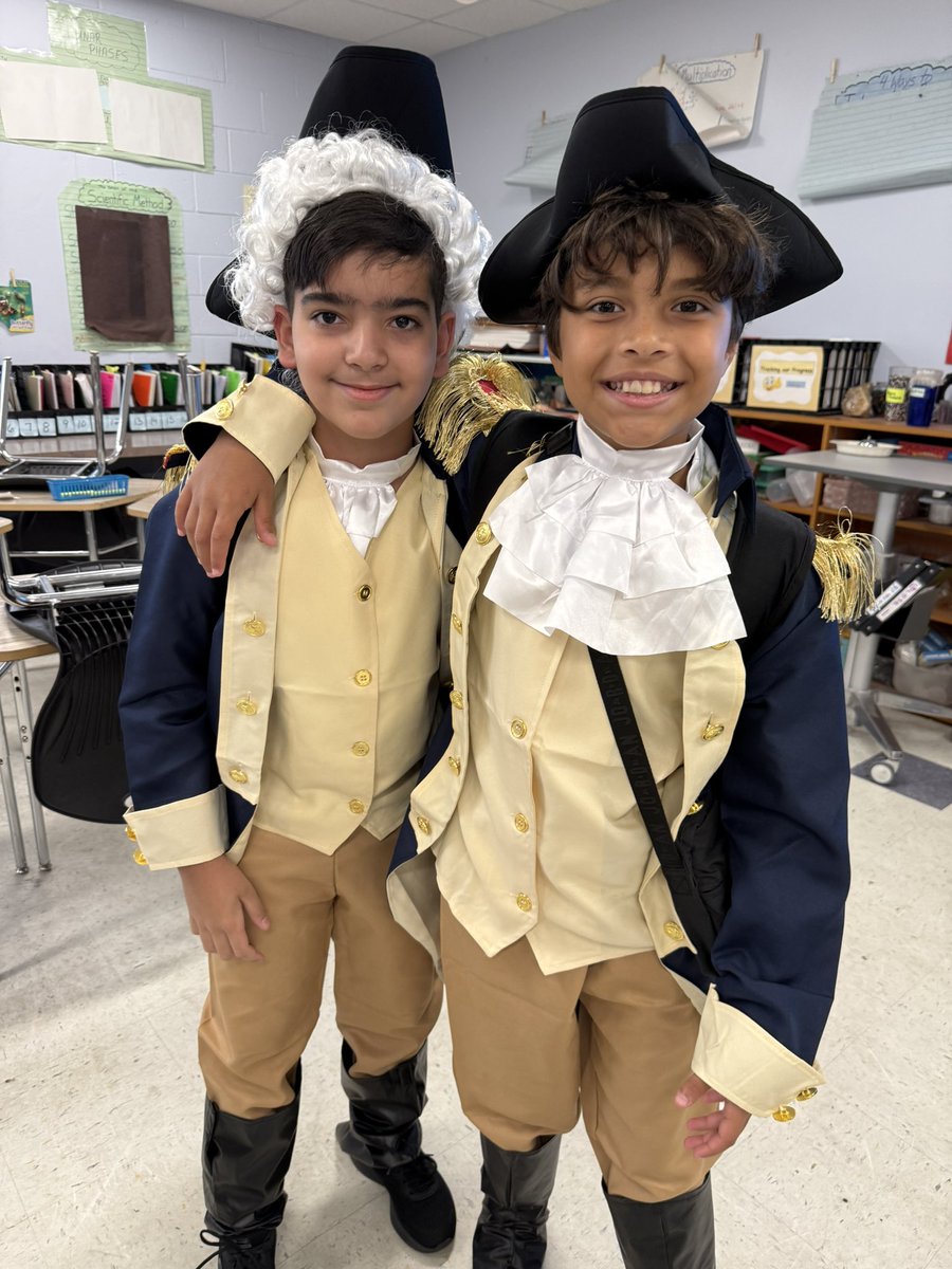 Lizzy Lean tweet media