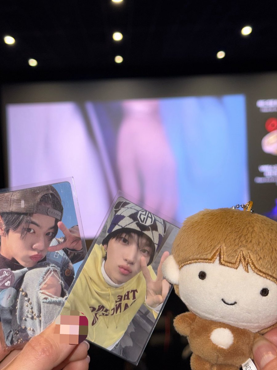 iamdanggi's tweet photo. 당기의 3월 😛😛😛 https://t.co/E036G518GO
