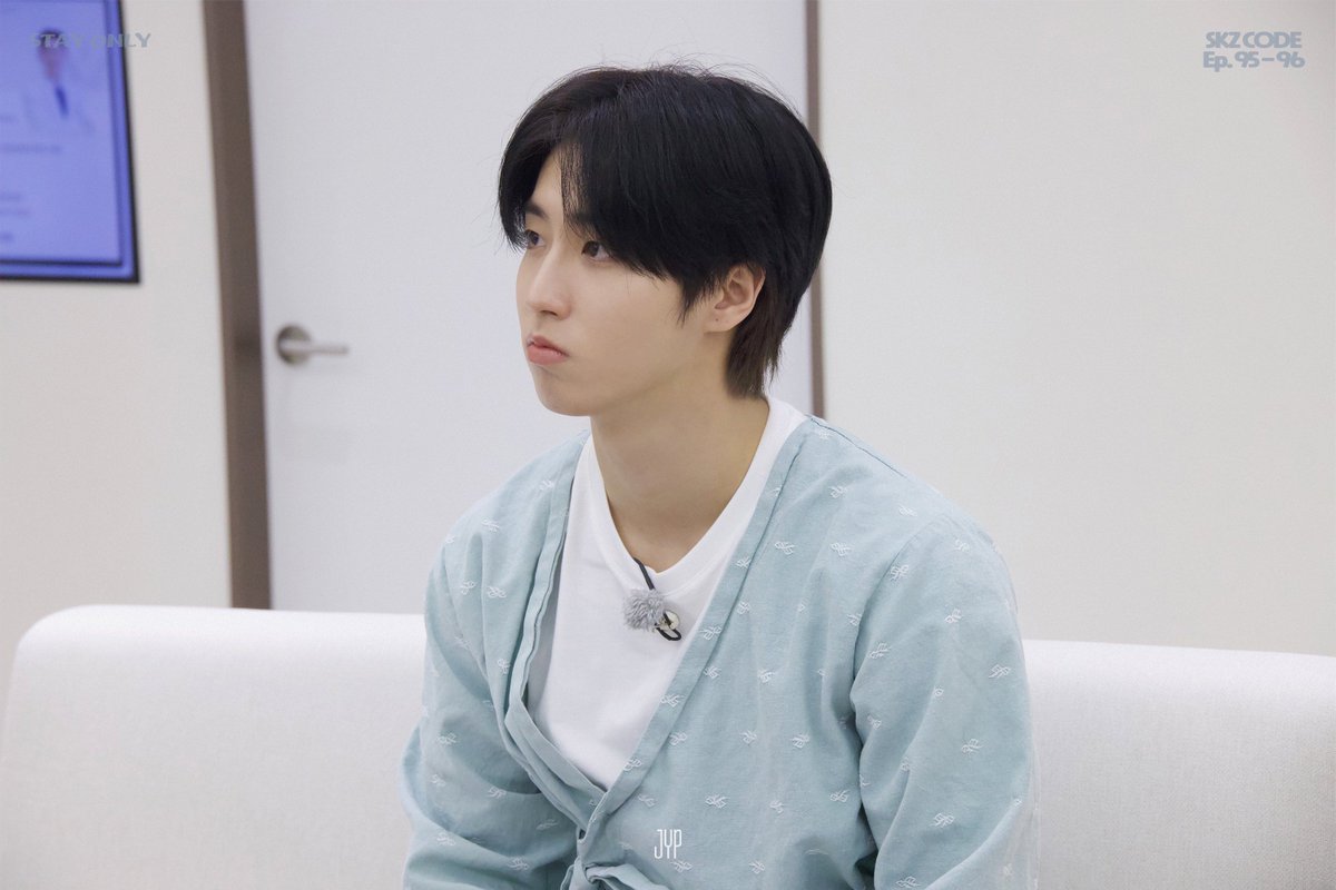 from0914's tweet photo. SKZ CODE EP 95-96
“Spring Check-up Day”
FANS Behind

HAN Ver. https://t.co/YPwNentKwC