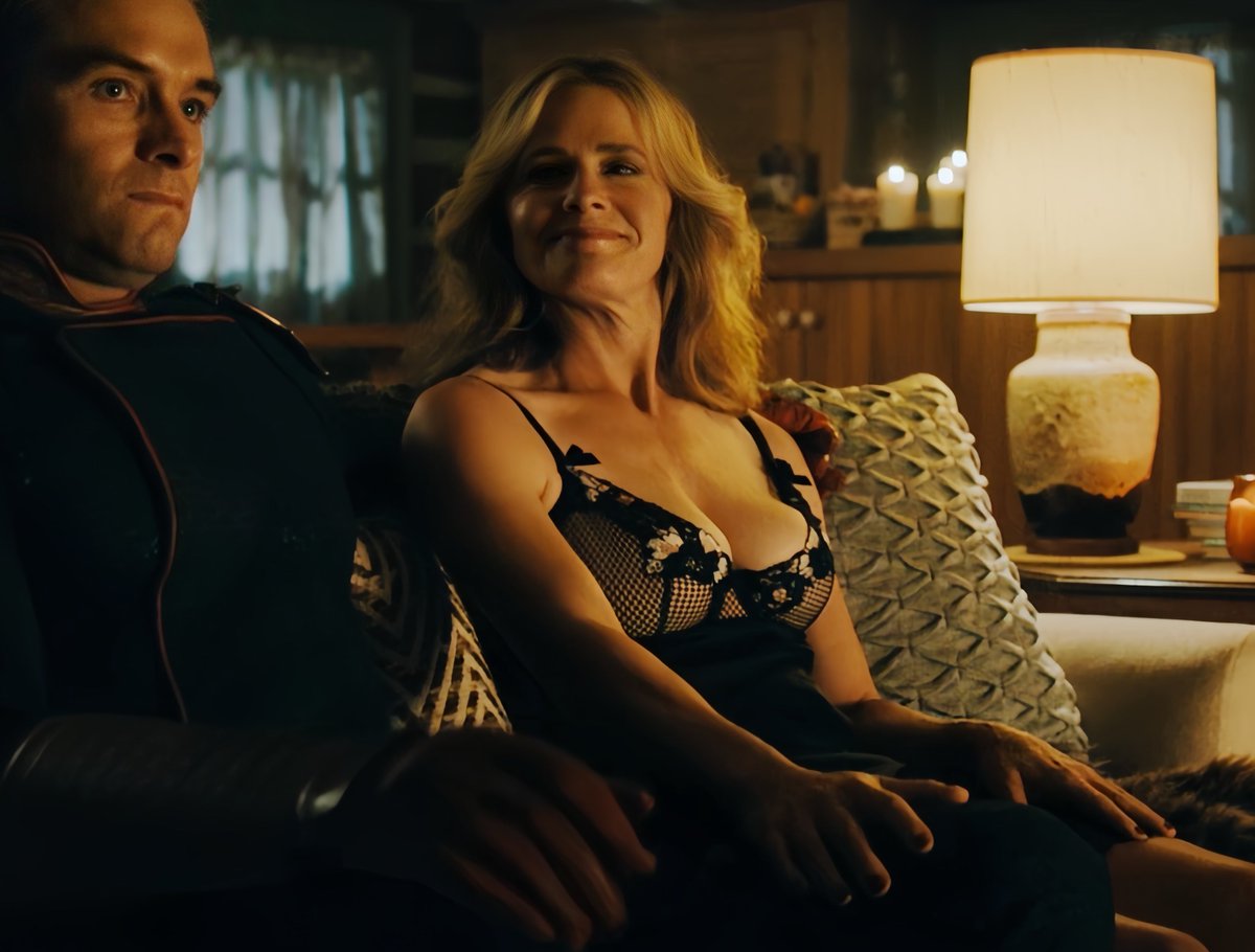 sirencrave's tweet image. you can't blame homelander for constantly thinking about those melons