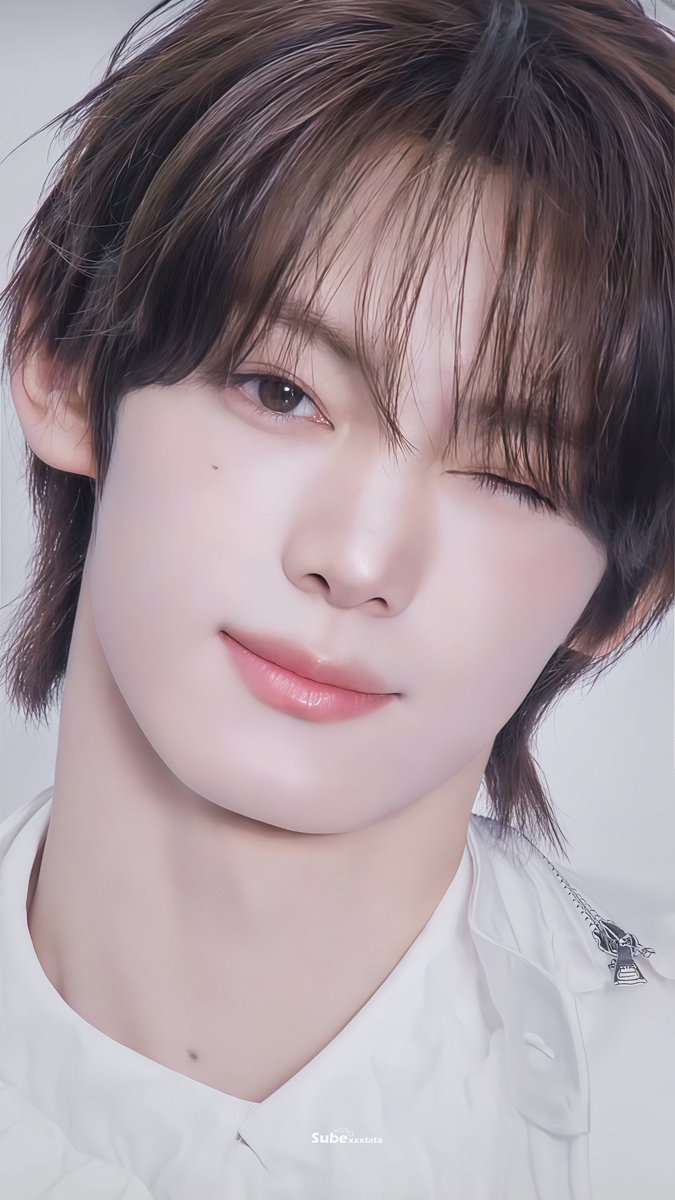 Subexxxtata's tweet photo. This face is absolutely perfect！！

#TWS #투어스 #247WithUs
#NO_TRAGEDY #HANJIN #한진 https://t.co/eQCQwveqMO