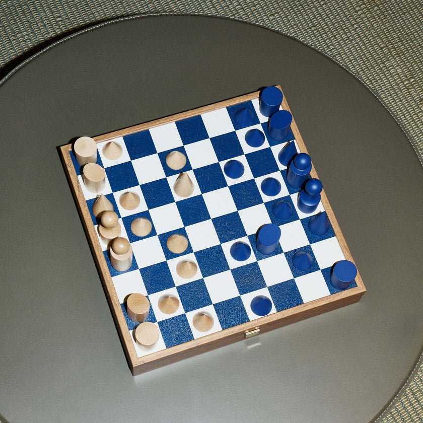 justadd2cart's tweet image. I NEED A BIG WIN 🏆 
we all do right? Don't you?

Your new luxury leather chess set awaits 

𝐒𝐡𝐨𝐩→ linktr.ee/JoeyAtwaini
Tap on Theconranshop 

#chessgame #chess #win #winning