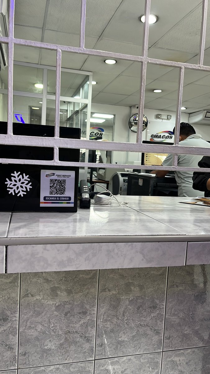 ivan196302's tweet photo. Trabajando ando. Etiquetas y vamos con Rizos Vivos!!! Un Combo de Calidad para Cabellos Rizos y Ondulados!!! https://t.co/IWLoeoL6Yd