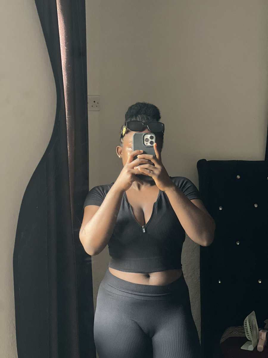 Grey🌚🤭 tweet media