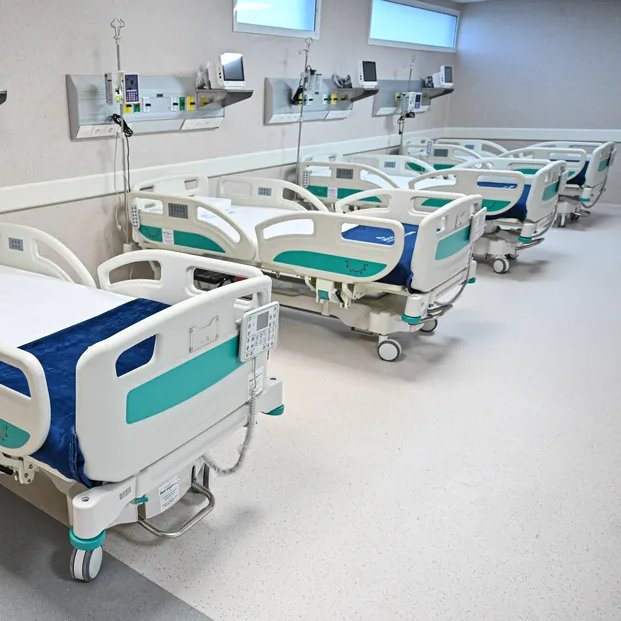 UN PROYECTO OBLIGARÍA A MÉDICOS A TRABAJAR EN SALUD PÚBLICA TRAS RECIBIRSE

Un proyecto del FA propone que médicos y especialistas trabajen dos años en salud pública tras recibirse. Busca reducir desigualdades entre Montevideo e interior, pero genera críticas por su carácter