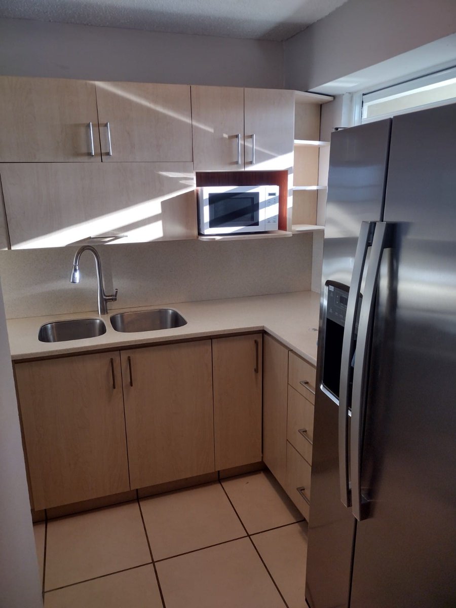 efrealestate's tweet image. Golden View Plaza, San Juan 🏙️
2H/1B/2 pkgs | Vista panorámica | Incluye agua
Equipado y listo para mudarse
💰 $1,200
Requisitos alquiler aplican.
📲 Maria Elena Garcia 787-975-0555 / 787-269-2488
L. #E-339