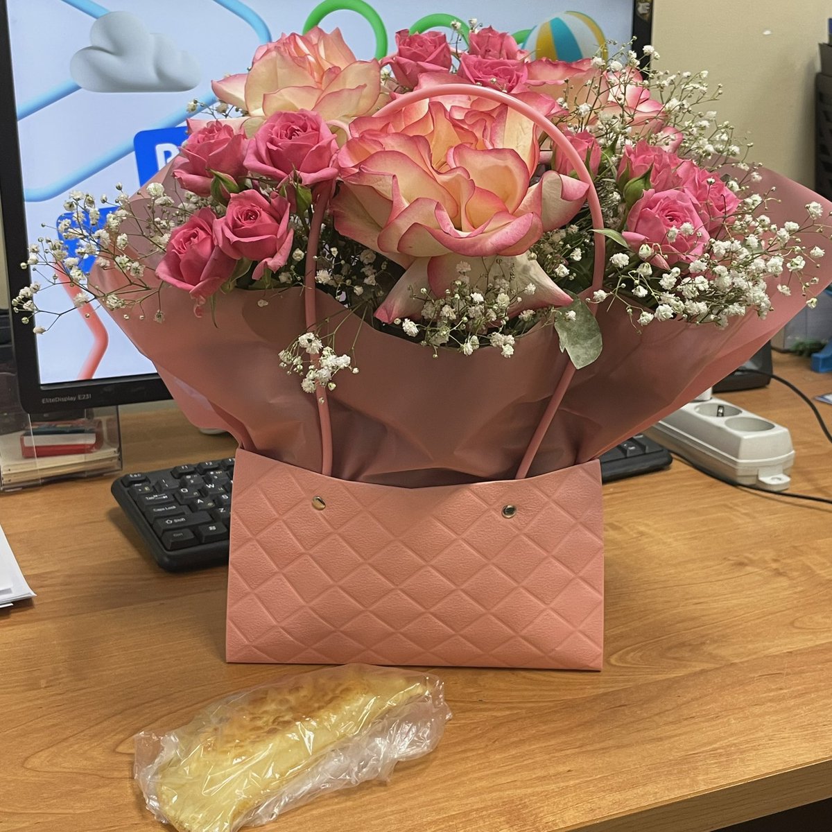 ᴍɪᴋᴏ. tweet media