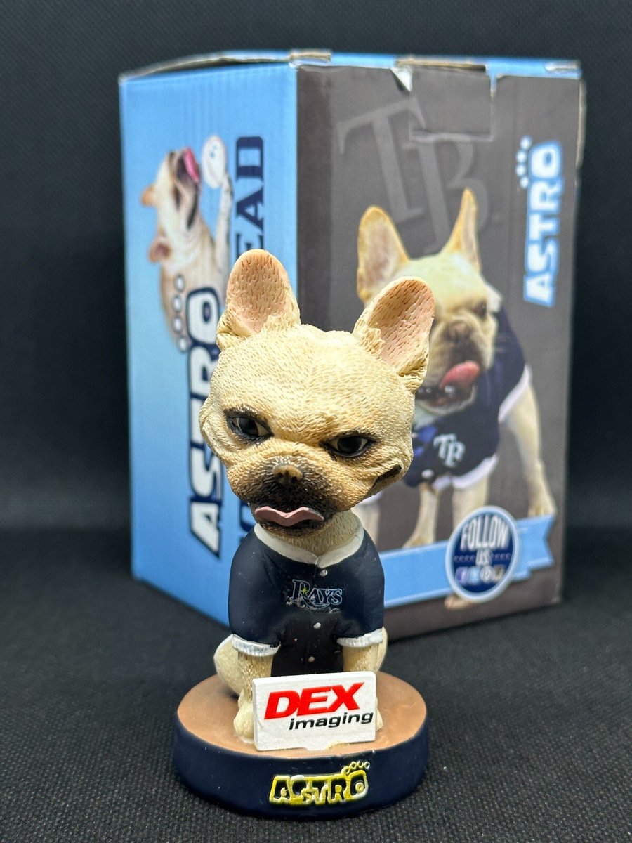 ZacOnTheMic's tweet image. #Elite