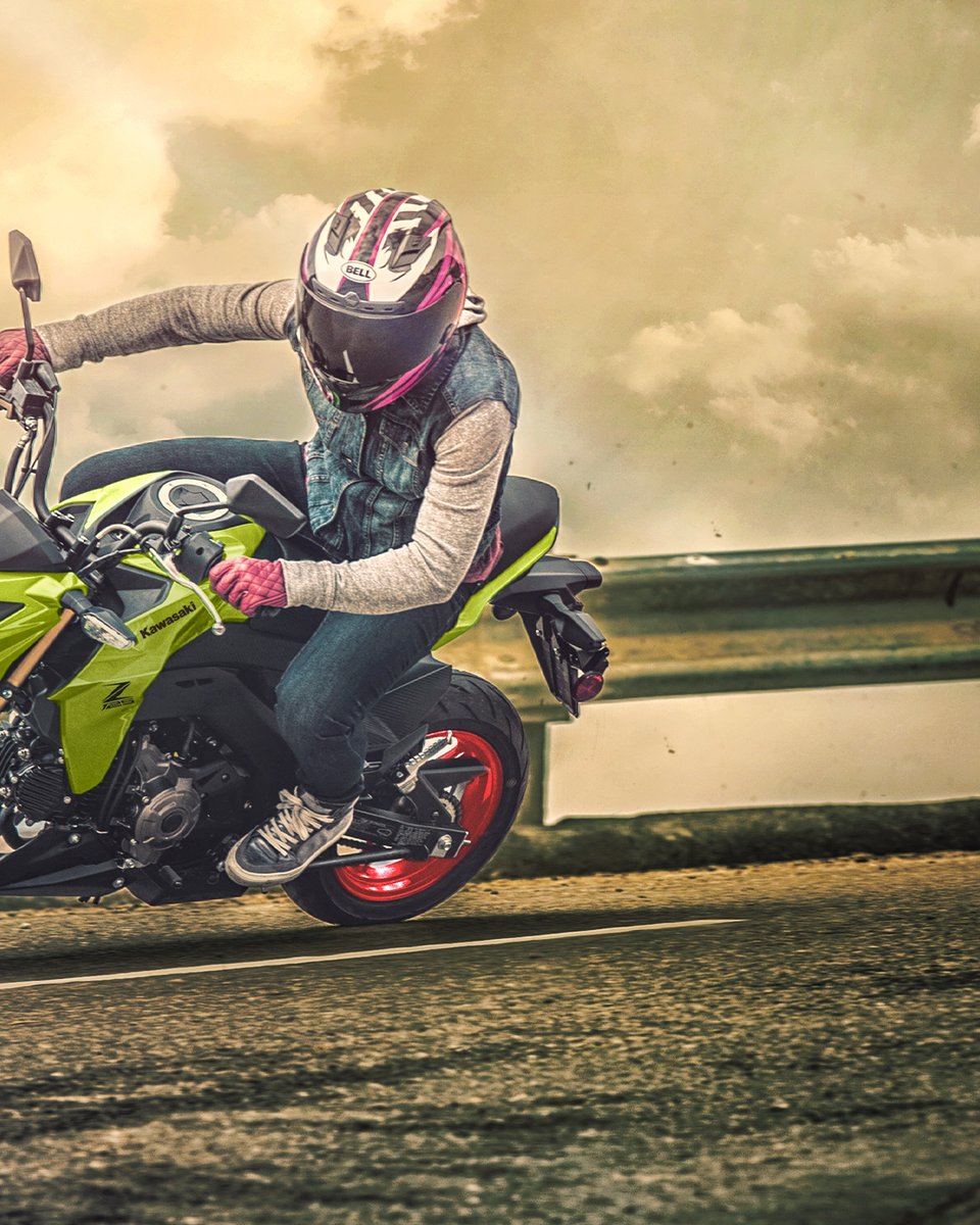 KawasakiUSA's tweet image. | DESIGNED | TO | DEFY |

The #Z125 Pro is the only mini-moto with Z swagger. #GoodTimes #kawasaki