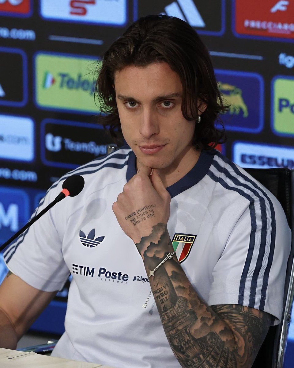 xJxco_23 tweet media