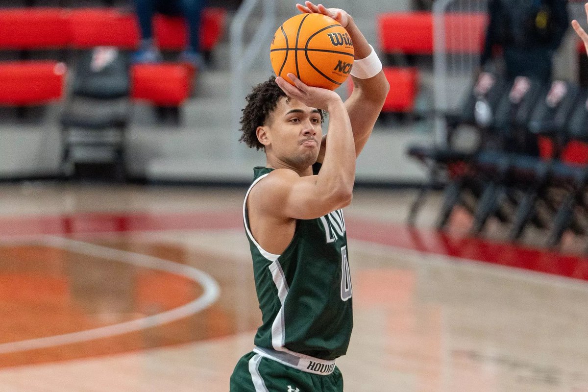 Loyola Maryland guard Braeden Speed has committed to Florida Atlantic, his agency <a href="/ProMondo_Sports/">ProMondo Sports</a> tells <a href="/247Sports/">247Sports</a>. 

Averaged 15.3 PPG, 4.4 RPG and 3.8 APG this season.