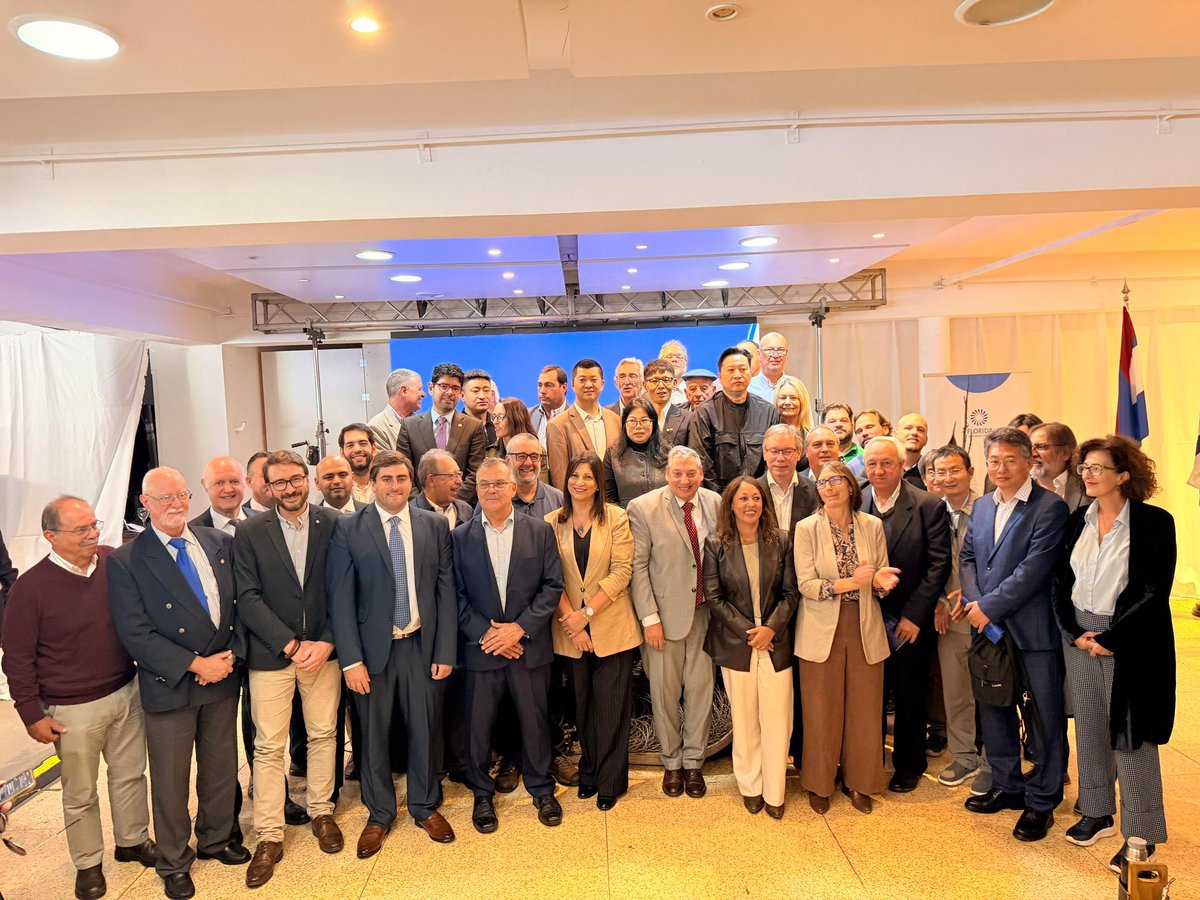 Hoy damos un paso clave con el lanzamiento del Parque Industrial, Logístico Multimodal y futuro Puerto Seco de Florida. Desde la Intendencia seguimos impulsando desarrollo, inversión y más oportunidades para todos los floridenses <a href="/FloridaIDF/">Intendencia de Florida</a>