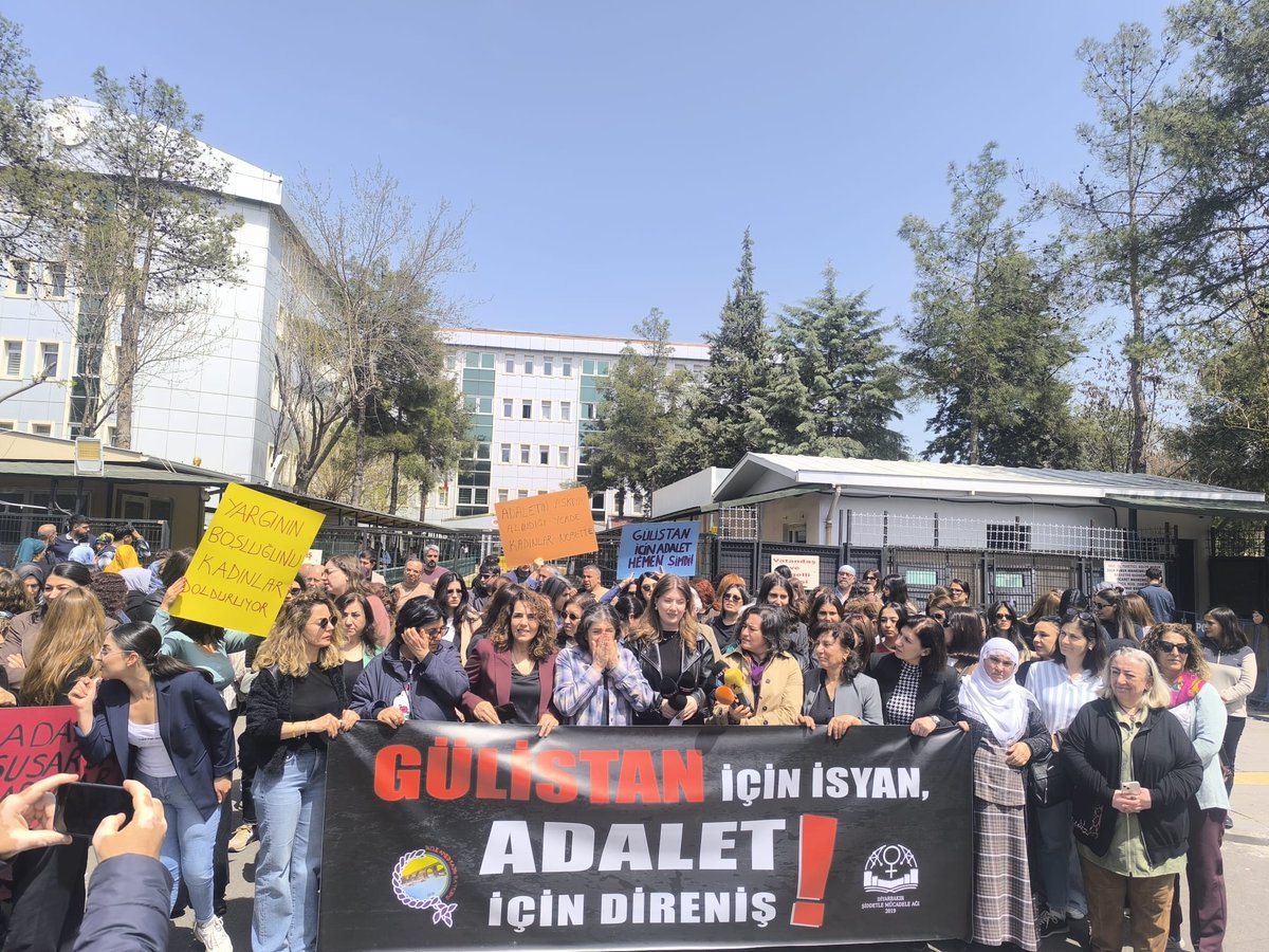 Kızıl Partili Kadınlar tweet media