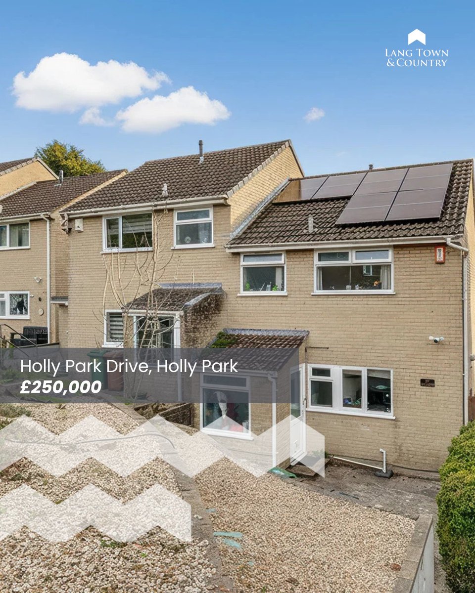 Lang Town & Country tweet media