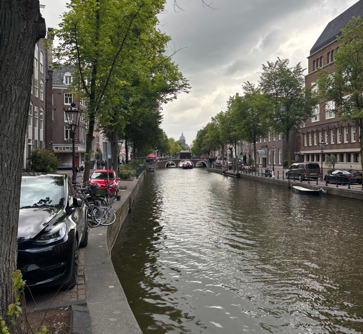 پری‌سا tweet media