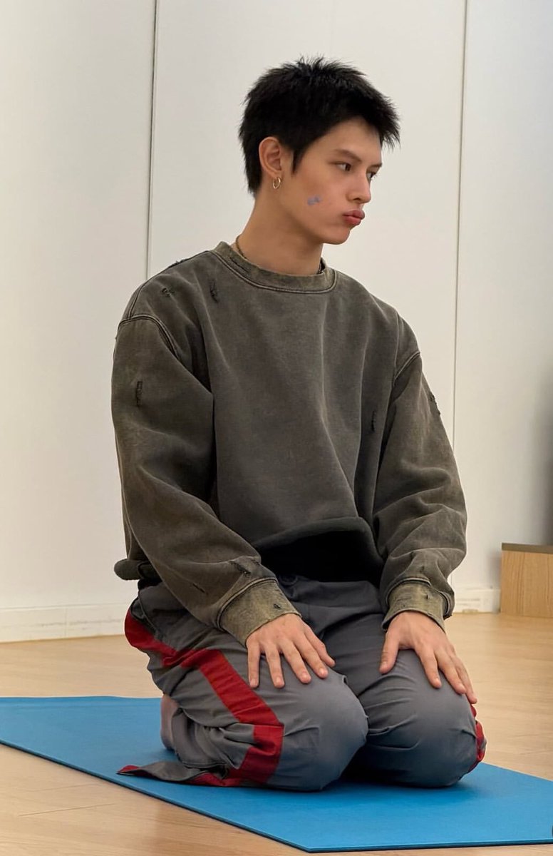leo070903's tweet photo. @onlyforjames_vn Ma recent favorite pic of him

#JAMES #제임스 #CORTIS #코르티스 #赵雨凡 https://t.co/idDpnDrYmL