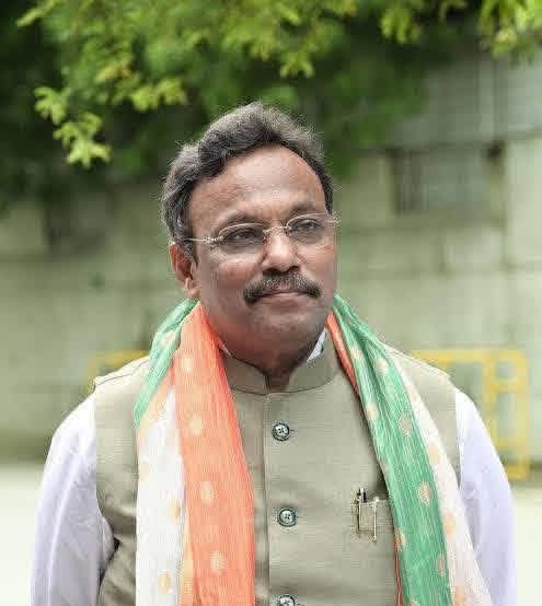 kamath333's tweet image. आदरणीय श्री. विनोद तावडे जी यांना राज्यसभेचे खासदार म्हणून शपथ घेतल्याबद्दल मनःपूर्वक अभिनंदन.!!
Vinod Tawde 

#Congratulations #VinodTawde ji #RajyaSabha