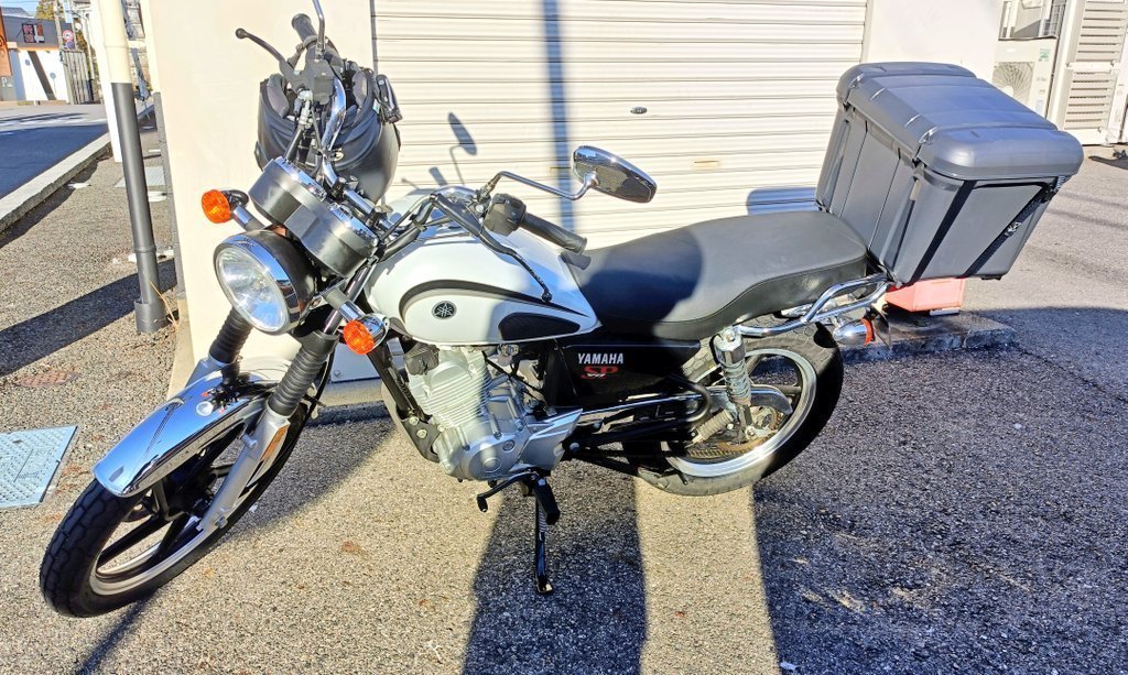 windofkait's tweet photo. #バイク乗りとして軽く自己紹介
年齢変わりましたので。
名前：wind
住み︰愛知県
性別：男
年式：1990年(36歳)
愛車：ZZR1100(北米仕様D6) YB125SP(PCJLT)
好き：バイク、お酒、料理、ピアノ、ゲーム
一言：カワサ菌保菌者15年目。ZZRもYBもいいね！(しかしYBはアフターパーツが⋯) https://t.co/zKQiRrO7gF
