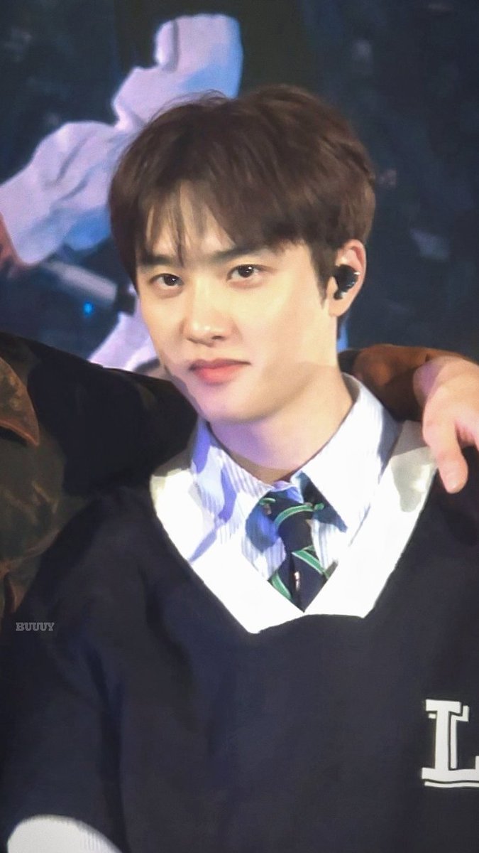 OhBuuuy's tweet photo. 260411 EXO PLANET #6 – EXhOrizon in SEOUL  
POWER🐧
#디오 #도경수 #KYUNGSOO
#엑소 #EXO 
#EXhOrizon_in_Seoul #EXhOrizon https://t.co/Qexm5YSACN
