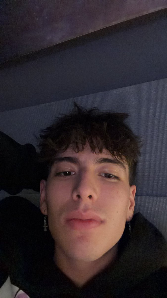Xander tweet media