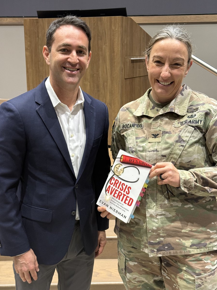 RedBanyan's tweet image. This week, Red Banyan CEO @EvanNierman had the honor of leading a #crisiscommunications session at the U.S. Army War College.

Thanks to the students and faculty at @us_awc for the conversation!